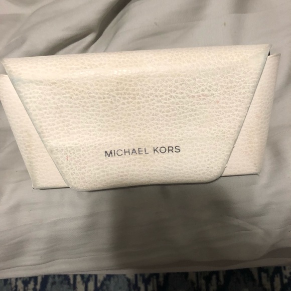 Michael Kors oversized sunglasses - Picture 4 of 4
